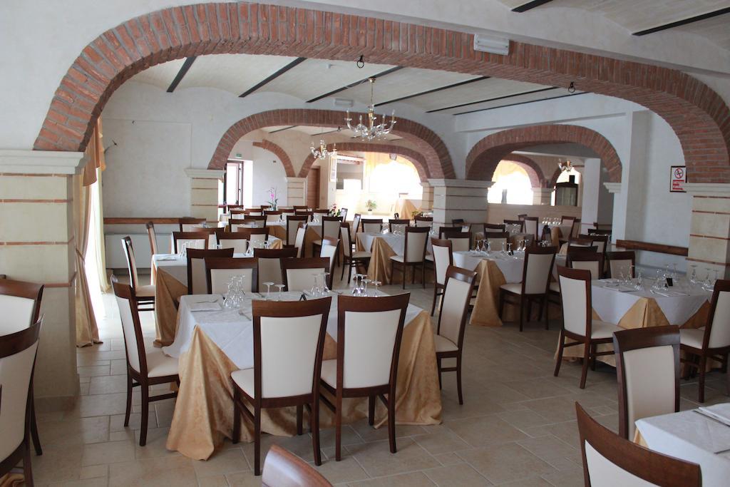 Вилла Agriturismo Al Passaggio Di Pirro Miglionico Экстерьер фото